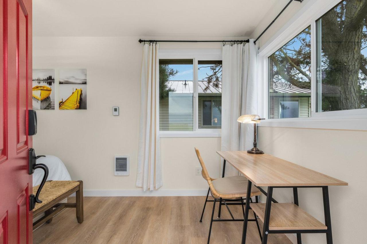 @ Marbella Lane - Wave House, Your Oceanfront Retreat! Oak Harbor Dış mekan fotoğraf