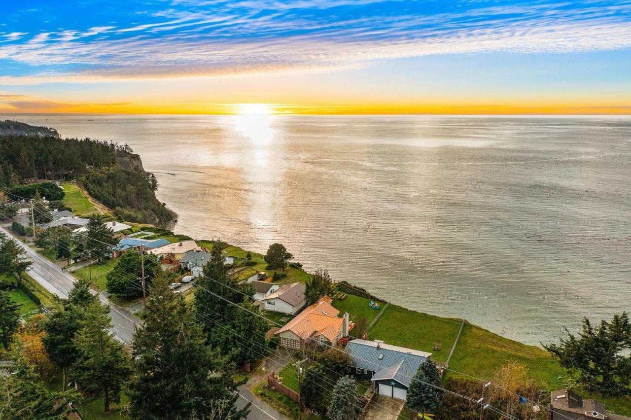 @ Marbella Lane - Wave House, Your Oceanfront Retreat! Oak Harbor Dış mekan fotoğraf